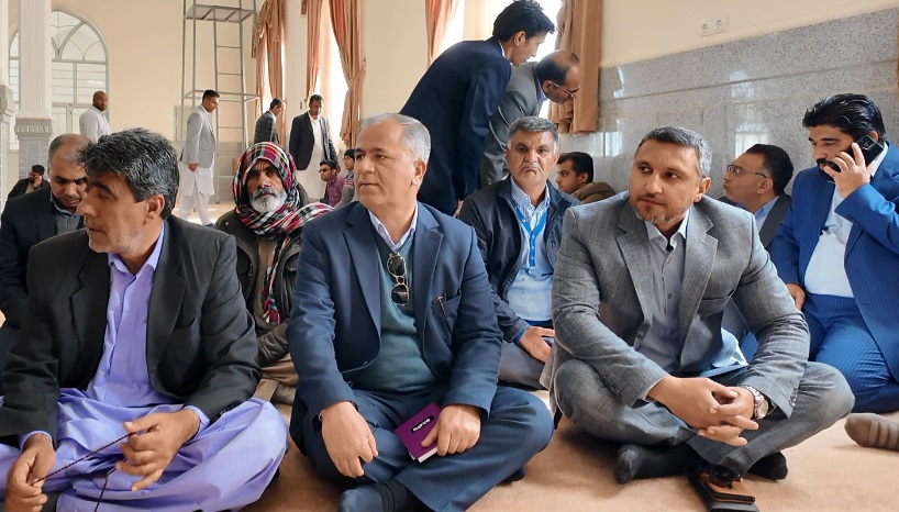 میز خدمت جهادی در کورین برگزار شد