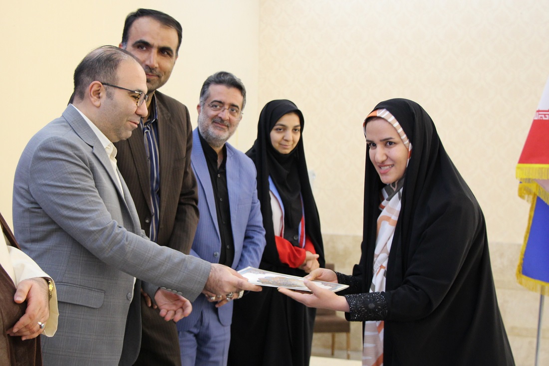 همایش تجلیل از نخبگان و دانشجویان سیستان و بلوچستان