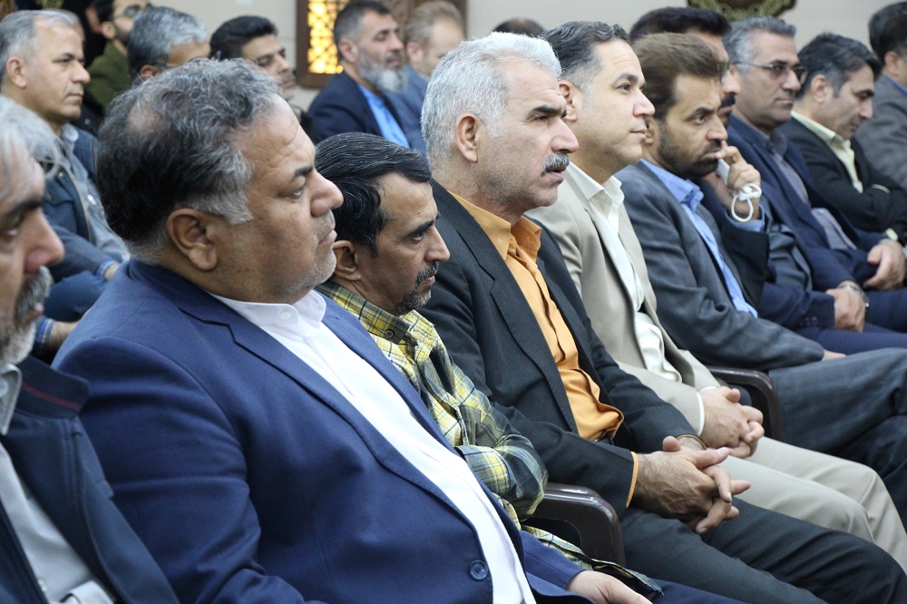 دیدار کارکنان کمیته امداد سیستان و بلوچستان با امام جمعه زاهدان
