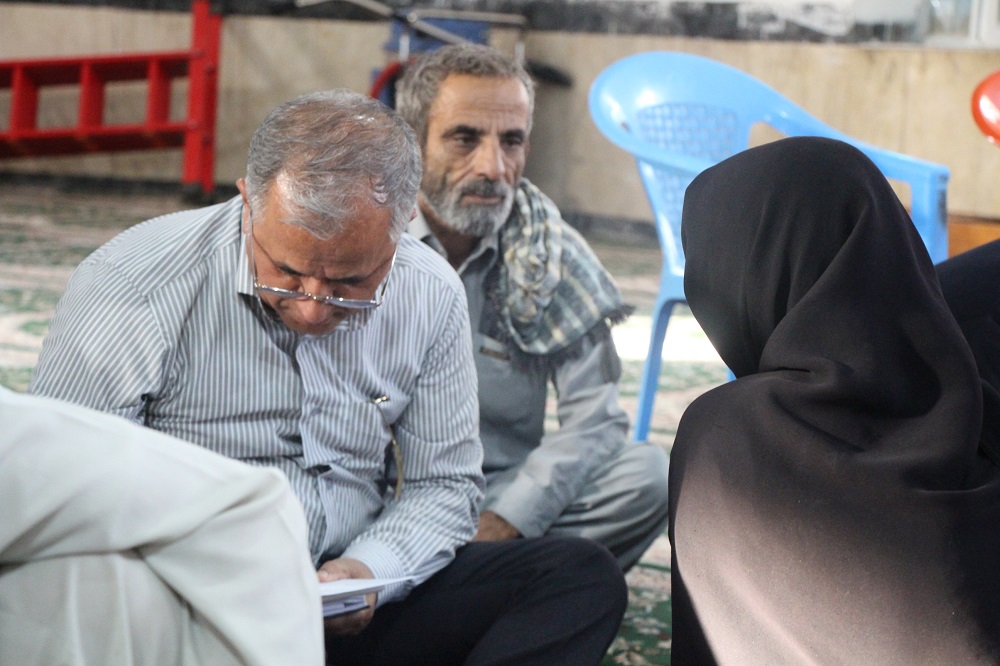 برپایی میز خدمت کمیته امداد در مسجد جامع اهل سنت خاش