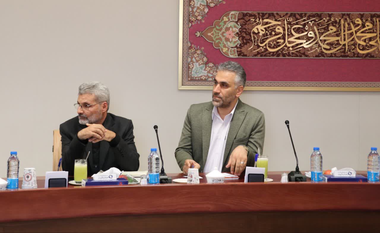 دیدار نمایندگان مردم استان مرکزی در مجلس شورای اسلامی با رئیس کمیته امداد کشور