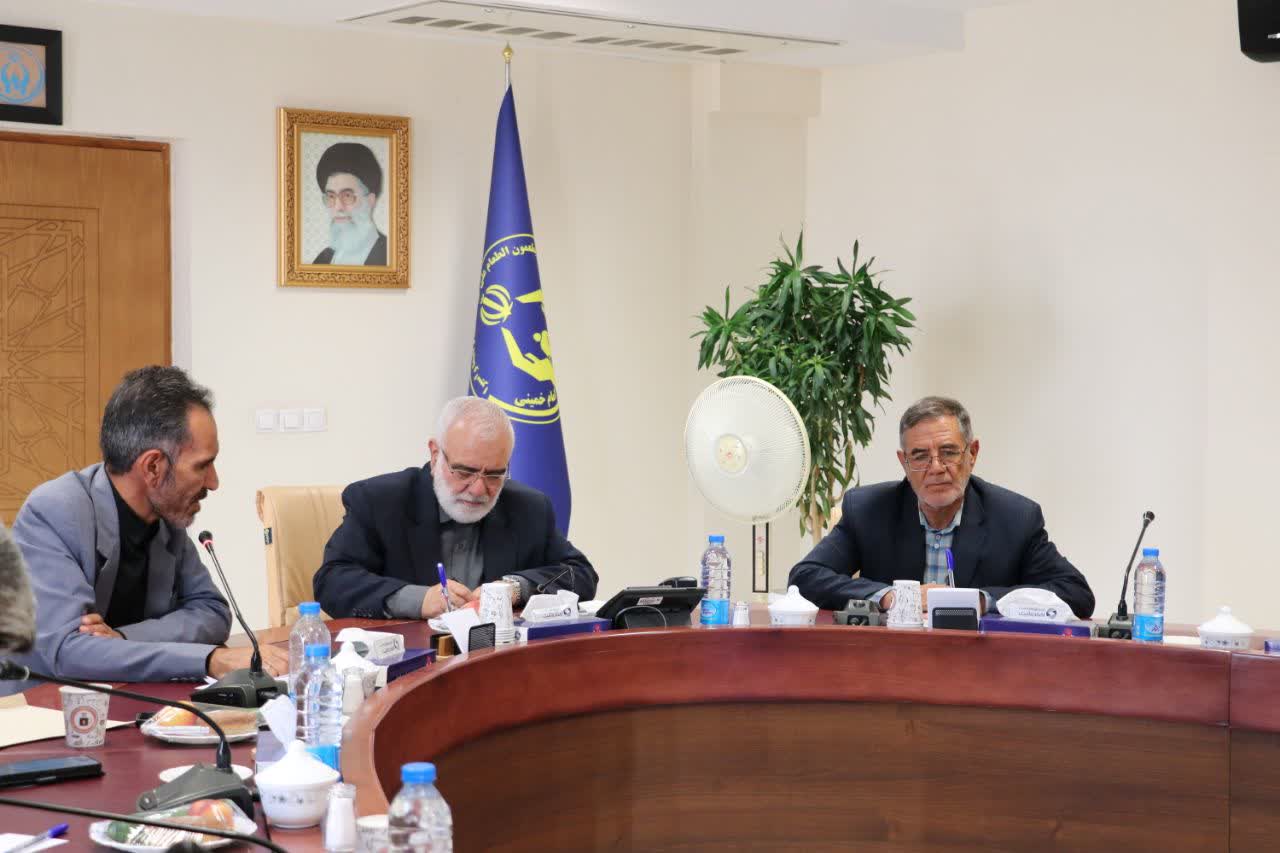 دیدار نمایندگان مردم استان مرکزی در مجلس شورای اسلامی با رئیس کمیته امداد کشور