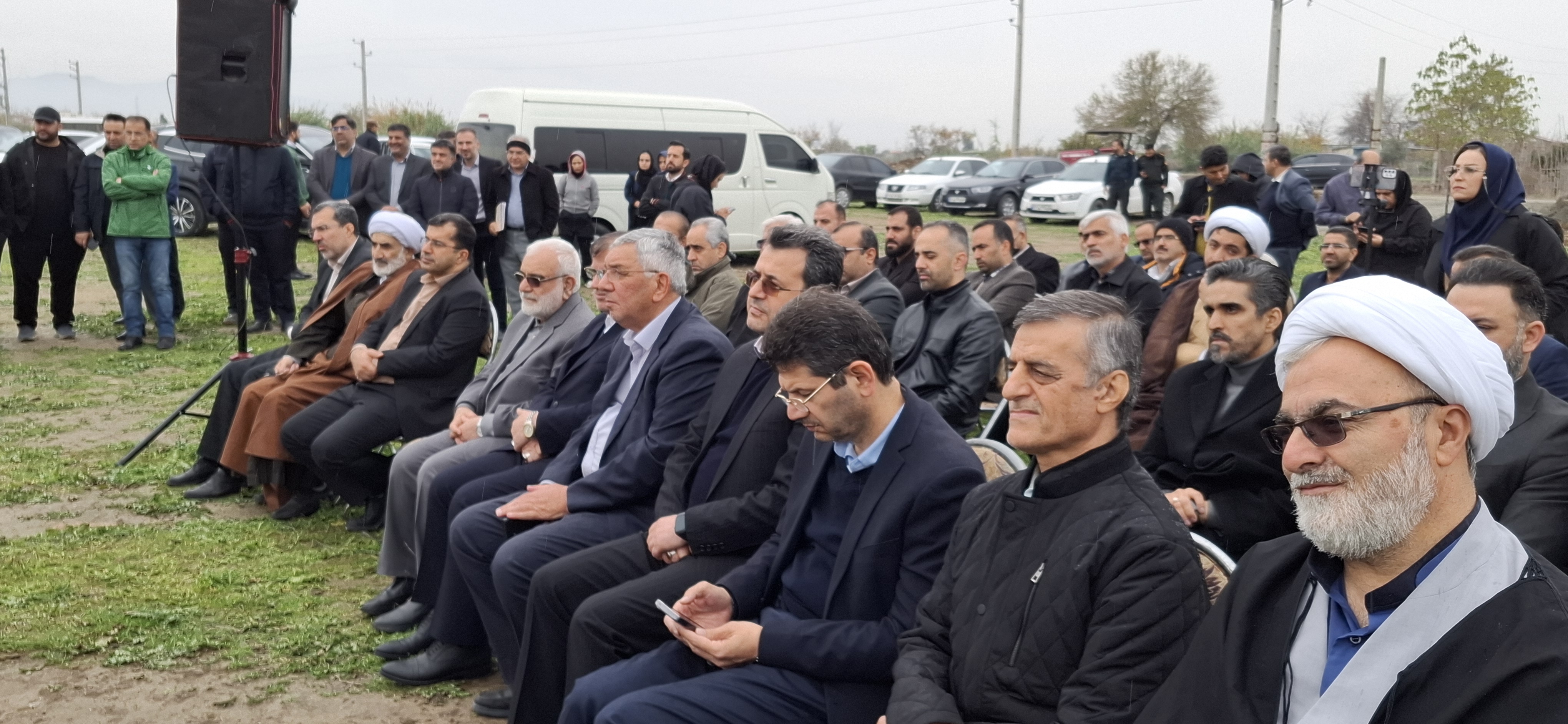 کلنگ زنی 300 واحد مسکن شهری به روایت تصویر1404/09/26