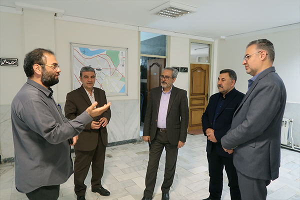 کمک حجاج اردبیلی به خانوار تحت حمایت کمیته امداد