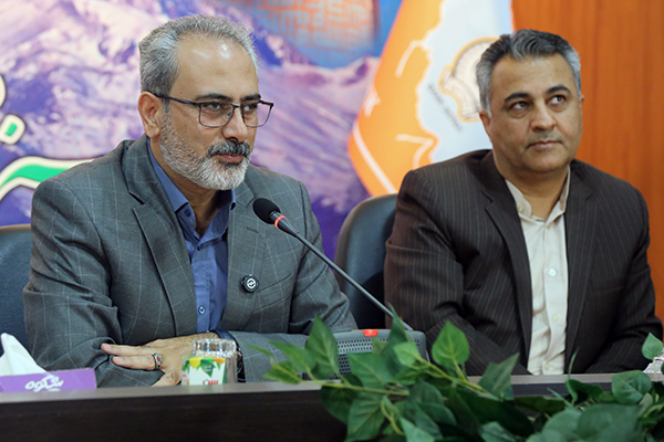 اهدای 70 بسته تحصیلی به دانش‌‌آموزان نیازمند اردبیلی