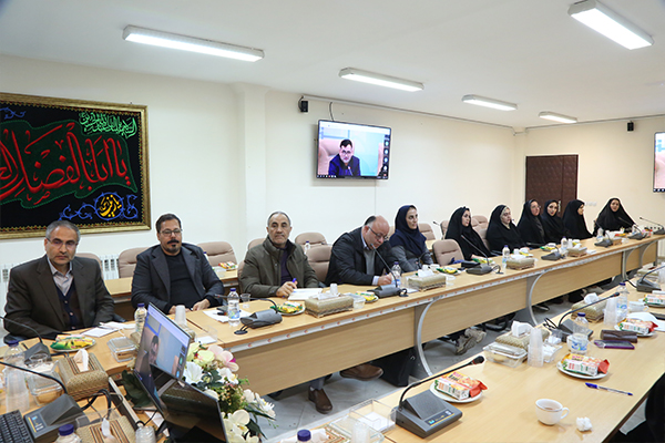 تجلیل از روانشناسان و مشاورین در کمیته امداد استان اردبیل