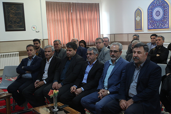اهدای 6 هزار بسته تحصیلی به دانشآموزان نیازمند اردبیلی