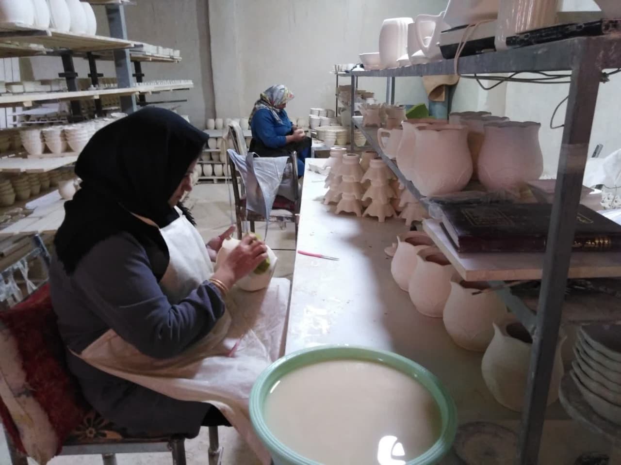 کارگاه تولید ظروف چینی