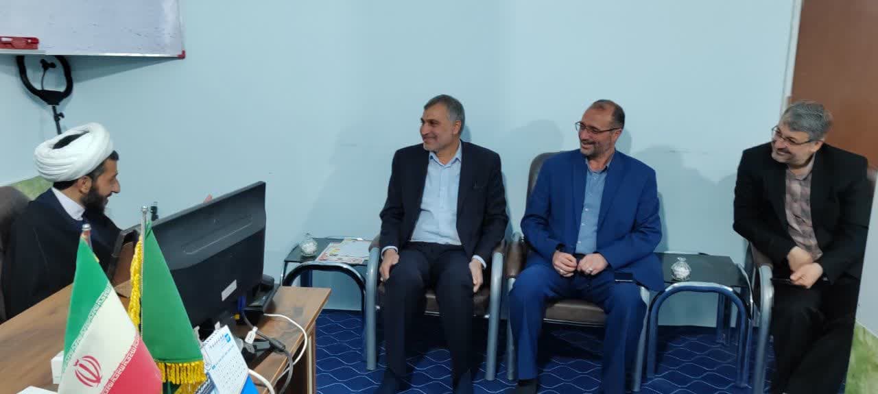 مدیرکل در خوشاب