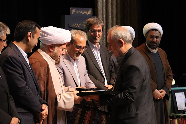 آیین تکریم بازنشستگان و مدیران اسبق کمیته امداد استان اردبیل برگزار شد