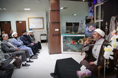 آیین بزرگداشت سالروز رحلت امام خمینی(ره) در کمیته امداد استان اردبیل1403/03/13