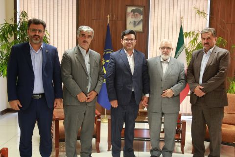 دیدار رئیس کمیته امداد با نماینده  قائم‌شهر  1403/04/12