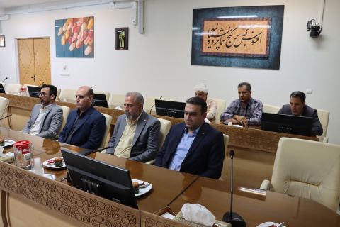 تقدیر از بانک های عامل برتر در کمک به توسعه اشتغال نیازمندان 1403/04/17