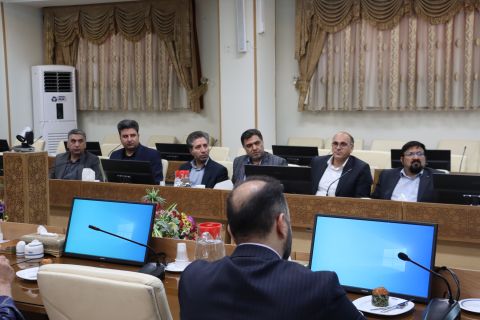 تقدیر از بانک های عامل برتر در کمک به توسعه اشتغال نیازمندان 1403/04/17