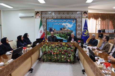 تقدیر از بانک های عامل برتر در کمک به توسعه اشتغال نیازمندان 1403/04/17