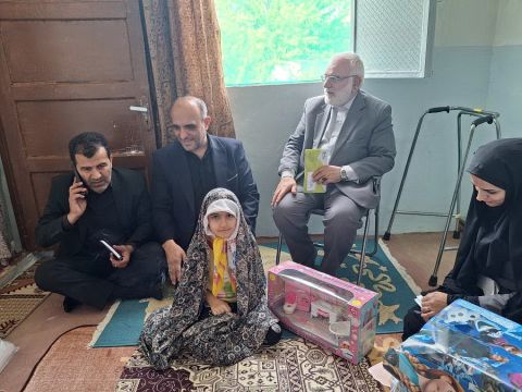 دیدار رئیس کمیته امداد با مددجویان شهرستان فیروزکوه  1403/05/04
