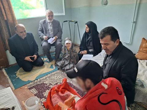 دیدار رئیس کمیته امداد با مددجویان شهرستان فیروزکوه  1403/05/04