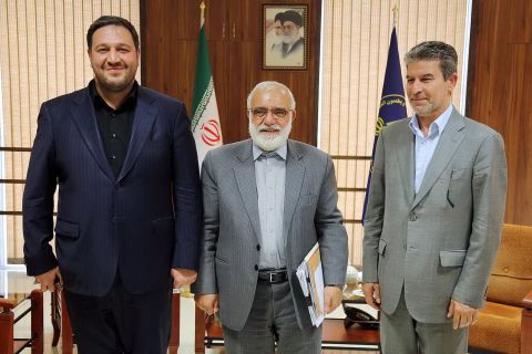 دیدار رئیس کمیته امداد با نمایندگان مجلس شورای اسلامی  1403/05/15