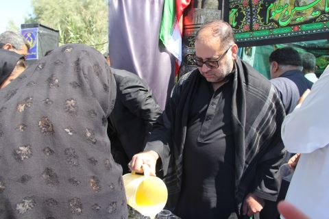 موکب کمیته امداد در مسیر پیاده‌روی جاماندگان اربعین زاهدان