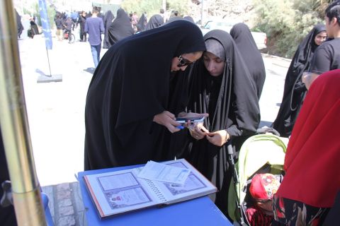 موکب کمیته امداد در مسیر پیاده‌روی جاماندگان اربعین زاهدان