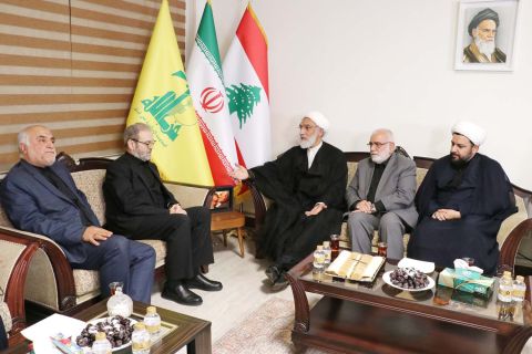 حضور رئیس کمیته امداد در دفتر حزب الله لبنان  1403/07/10