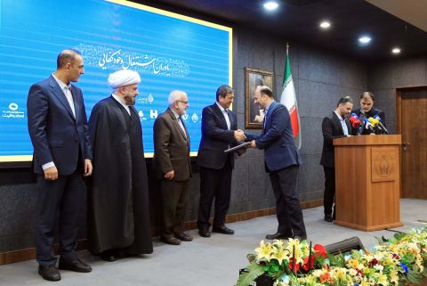 همایش یاوران اشتغال و خودکفایی مددجویان کمیته امداد 1403/08/28