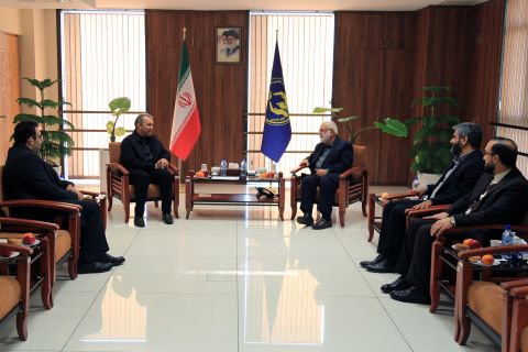 دیدار سید مرتضی بختیاری با نمایندگان مجلس 1403/10/10