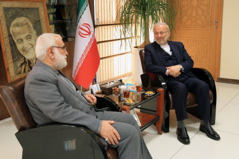 دیدار  سید مرتضی بختیاری ، رئیس کمیته امداد با منوچهر متکی 1403/10/22