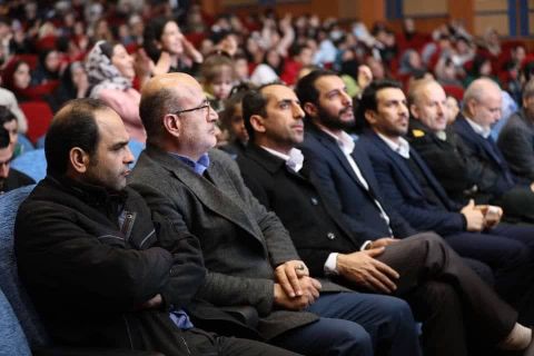 برگزاری جشن بزرگداشت میلاد امیرالمومنین (ع) و روز پدر با حضور خانواده های ایتام و محسنین