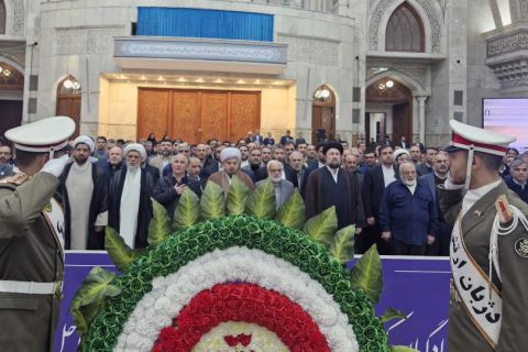 مراسم تجدید میثاق امدادگران کمیته امداد با آرمان های بنیانگذار کبیر انقلاب اسلامی 1403/11/17