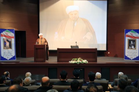 مراسم تجدید میثاق امدادگران کمیته امداد با آرمان های بنیانگذار کبیر انقلاب اسلامی 1403/11/17