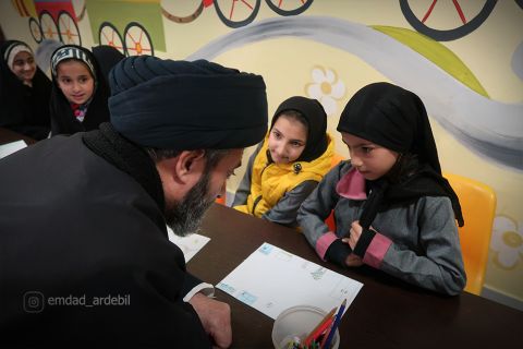 گزارش تصویری بازدید امام جمعه اردبیل از کانون فرهنگی تربیتی الغدیر1403/12/17