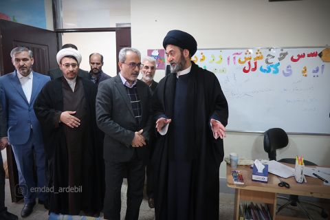 گزارش تصویری بازدید امام جمعه اردبیل از کانون فرهنگی تربیتی الغدیر1403/12/17