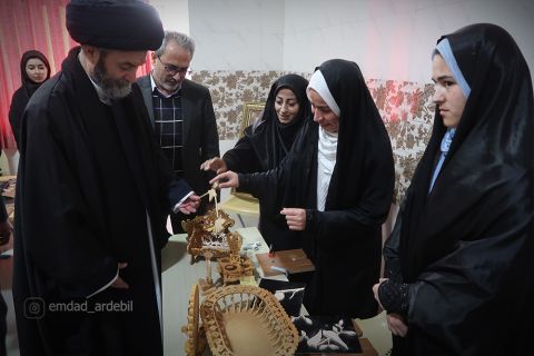 گزارش تصویری بازدید امام جمعه اردبیل از کانون فرهنگی تربیتی الغدیر1403/12/17