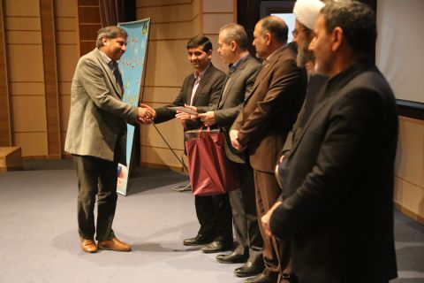 گزارش تصویری- آیین تجلیل از مراکز نیکوکاری خراسان شمالی با حضور قائم مقام کمیته امداد-اسفند ماه 1403