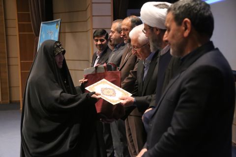 گزارش تصویری- آیین تجلیل از مراکز نیکوکاری خراسان شمالی با حضور قائم مقام کمیته امداد-اسفند ماه 1403