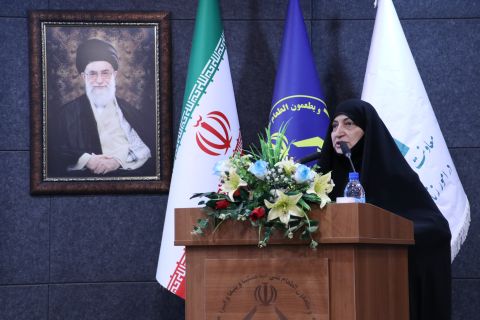 نشست تخصصی مشاوران امور بانوان دستگاه‌های اجرایی کشور به میزبانی کمیته امداد 1404/01/31