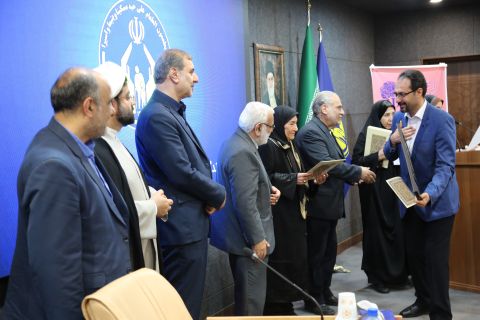 برگزاری مراسم گرامیداشت روز روانشناس در دفتر مرکزی کمیته امداد 1404/02/09