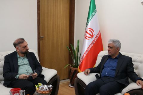 دیدار مدیرکل و معاون توسعه مشارکت های مردمی کمیته امداداستان اصفهان با مدیران سایر سازمان ها 04/02/8