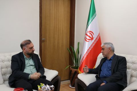 دیدار مدیرکل و معاون توسعه مشارکت های مردمی کمیته امداداستان اصفهان با مدیران سایر سازمان ها 04/02/8