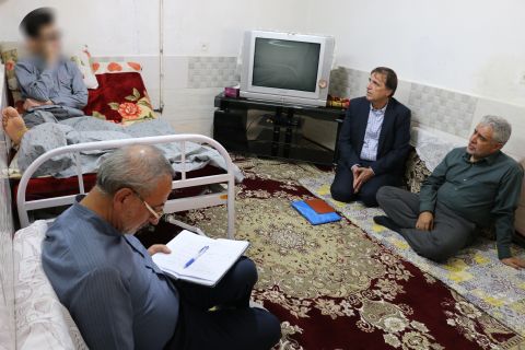 بازدید مدیرکل کمیته امداد استان اصفهان از روند فعالیت های این نهاد در اداره میمه 1404/02/23