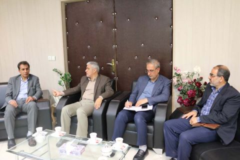 بازدید مدیرکل کمیته امداد استان اصفهان از روند فعالیت های این نهاد در شهرستان خوانسار 1404/03/06