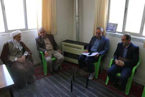 بازدید مدیرکل کمیته امداد استان اصفهان از روند فعالیت های این نهاد در شهرستان خوانسار 1404/03/06