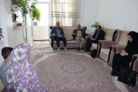 بازدید مدیرکل کمیته امداد استان اصفهان از روند فعالیت های این نهاد در شهرستان خوانسار 1404/03/06