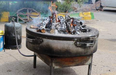 گزارش تصویری+ امدادگران کمیته امداد خراسان شمالی با پخت 1000 پرس غذا معنای همدلی را به تصویر کشیدند