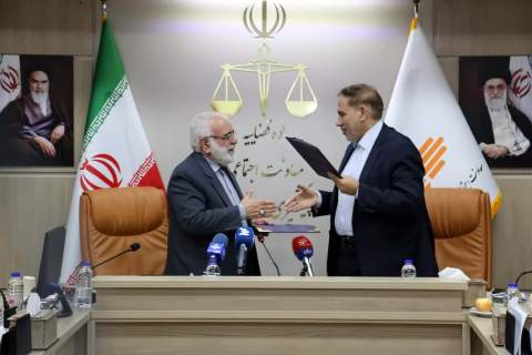 امضای تفاهم نامه همکاری میان کمیته امداد و معاونت اجتماعی وپیشگیری از وقوع جرم قوه قضاییه 1404/06/09