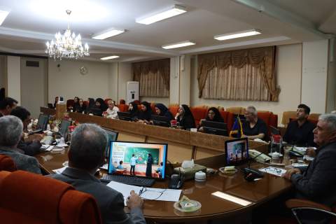 نشست خبری مدیرکل کمیته امداد استان اصفهان با اصحاب رسانه و مطبوعات  1404/06/17