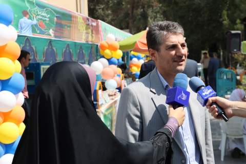 استقرار پایگاه های جمع آوری کمک های مردمی  همزمان در روز جشن عاطفه ها در سطح استان اصفهان 1404/06/20