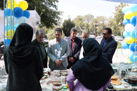 استقرار پایگاه های جمع آوری کمک های مردمی  همزمان در روز جشن عاطفه ها در سطح استان اصفهان 1404/06/20