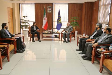 دیدار رئیس کمیته امداد با نمایندگان مجلس 1404/07/14